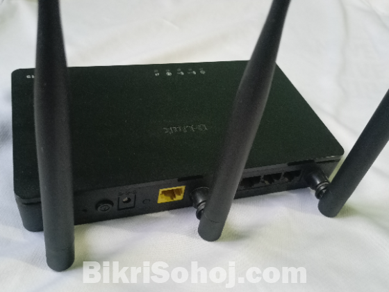 D-Link DIR-819 Wireless router